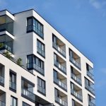 appartement vefa-façade immeuble neuf ciel bleu